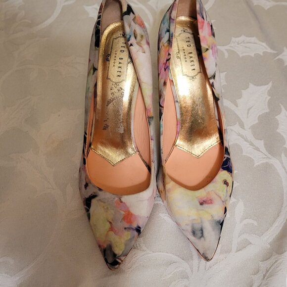 Ted Baker Floral Pumps EUC Sz 40 - Picture 2 of 6